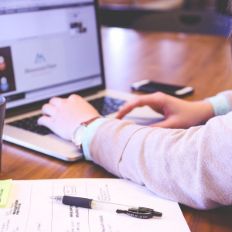 Holiday Email Marketing Tips