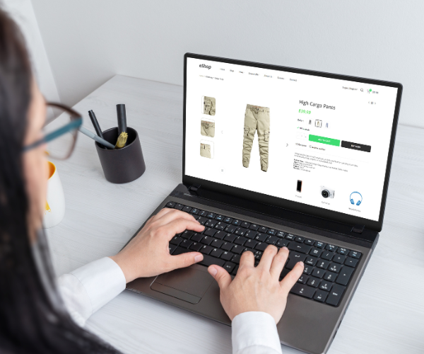 Choosing the best ecommerce platforms: ready made vs. custom ecommerce